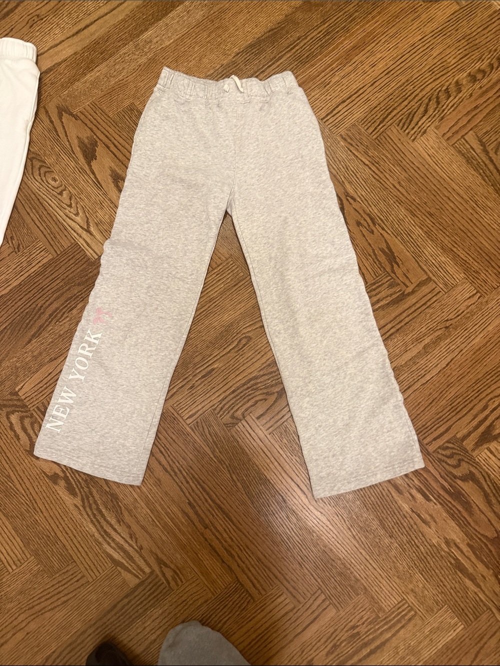 abercrombie kids Gray 'NEW YORK' Sweatpants with Pink Heart Detail